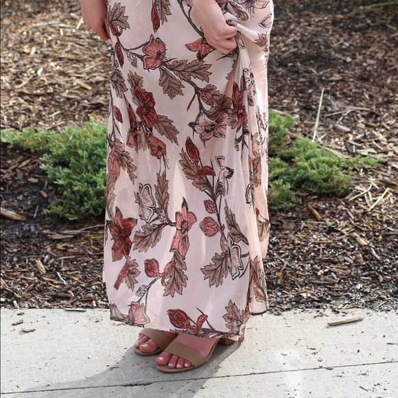 Silk Maxi Dress with Mesh Floral Appliqué Bodice - Picture 3 of 8